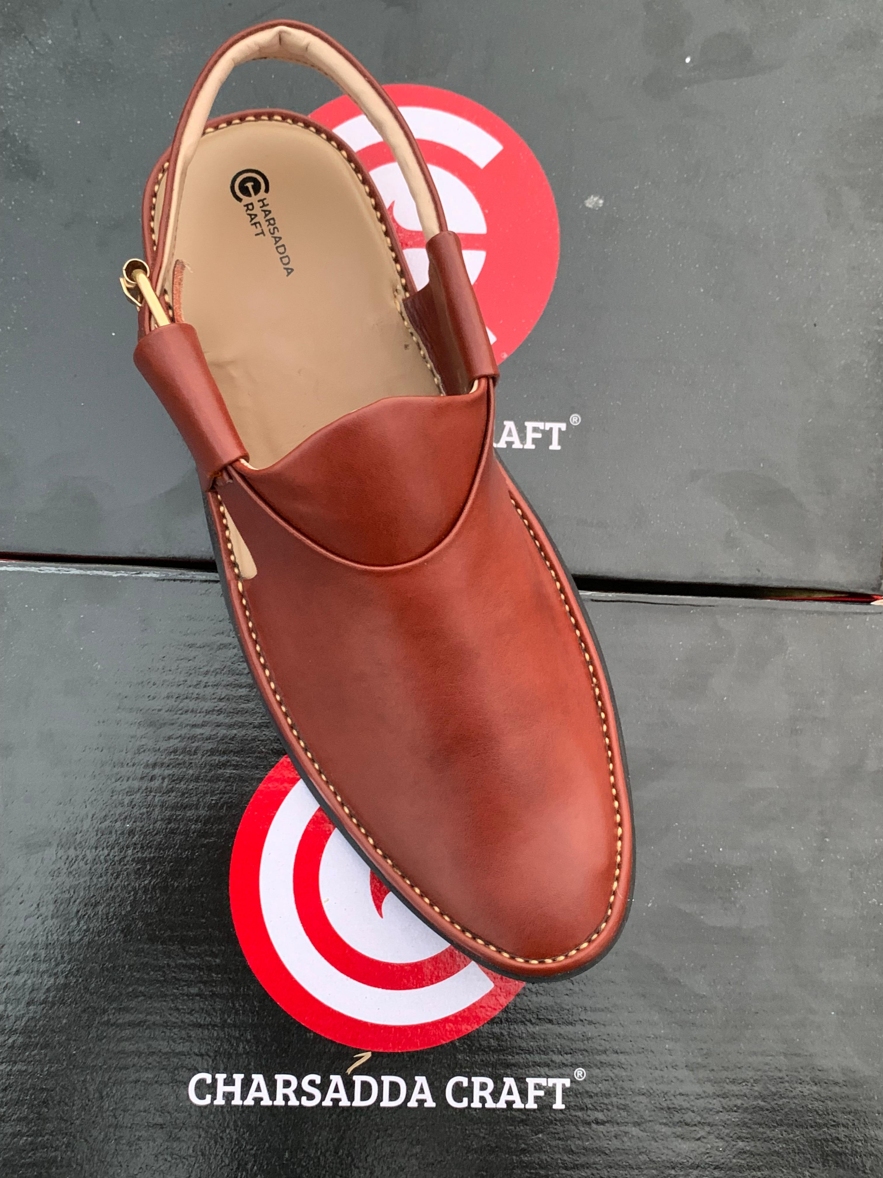 charsadda classic master long jeans chappal